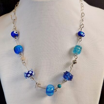 שרשרת חוליות כחול