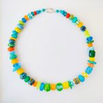 מחרוזת צבעונית