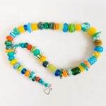 מחרוזת צבעונית