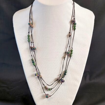 שלושה שרוכים עם ירוק