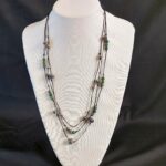 שלושה שרוכים עם ירוק