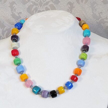 מחרוזת חרוזי חבית צבעונית