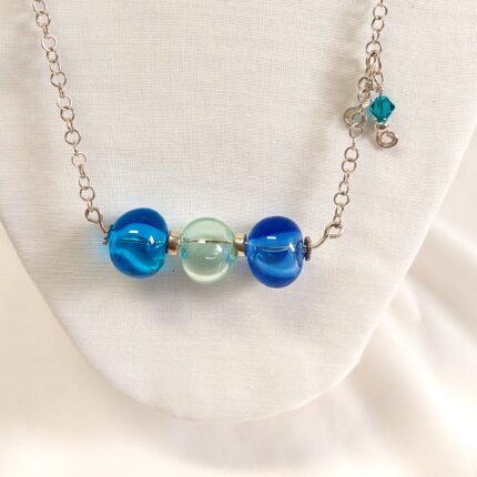 שרשרת חרוזי זכוכית וכסף מלא